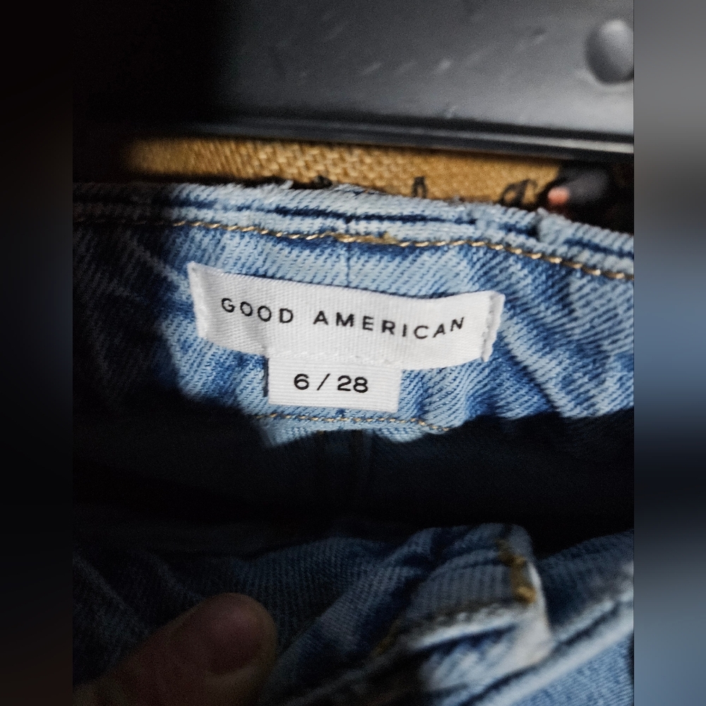 Good American "Good Girlfriend' NWT Mid Rise Jeans Women Size 6/28 - Picture 6 of 8
